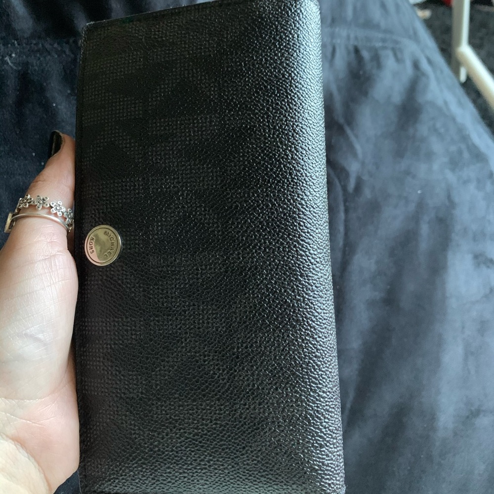 Michael Kors wallet